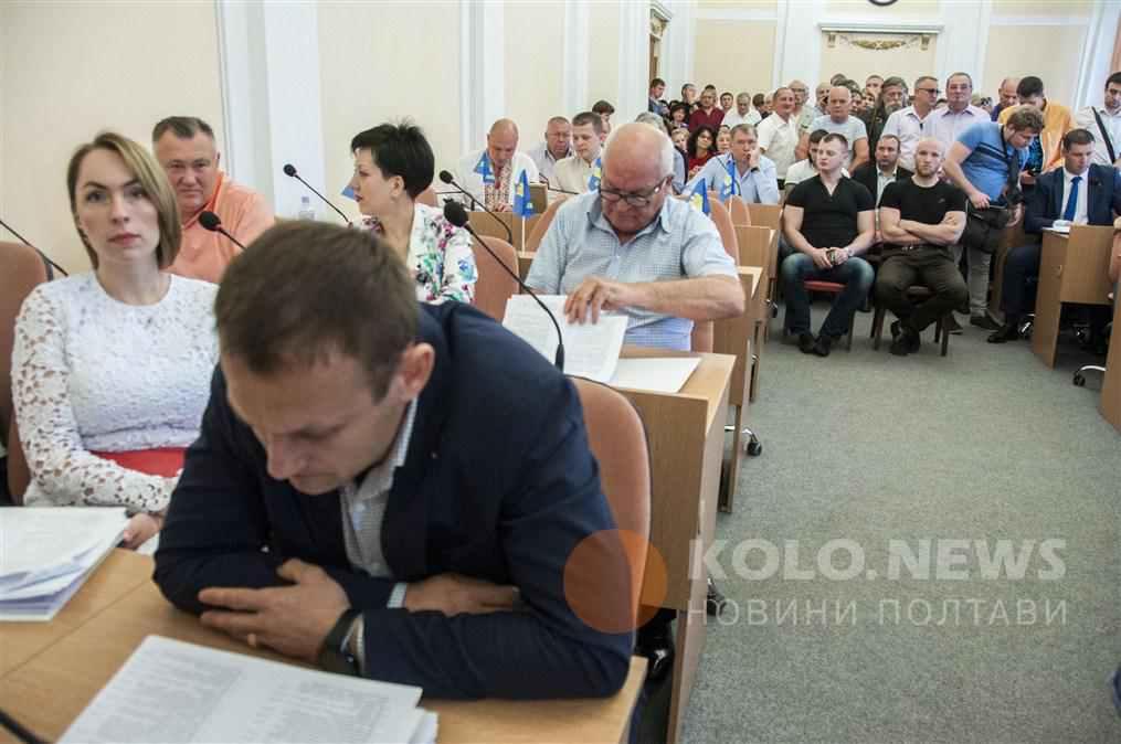 Лендлорди та автолюбителі серед депутатів Полтавської міськради. ІНФОГРАФІКА