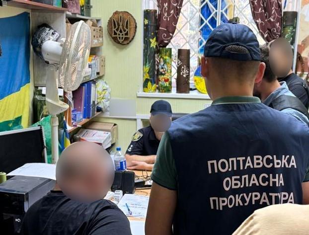 У Полтаві викрили схему продажу авто гуманітарної допомоги на понад 2,2 млн грн