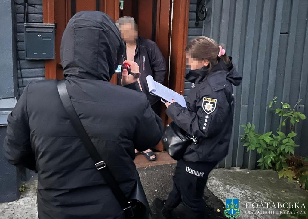 Викладач вокалу з Полтави постане перед судом за зґвалтування трьох дітей