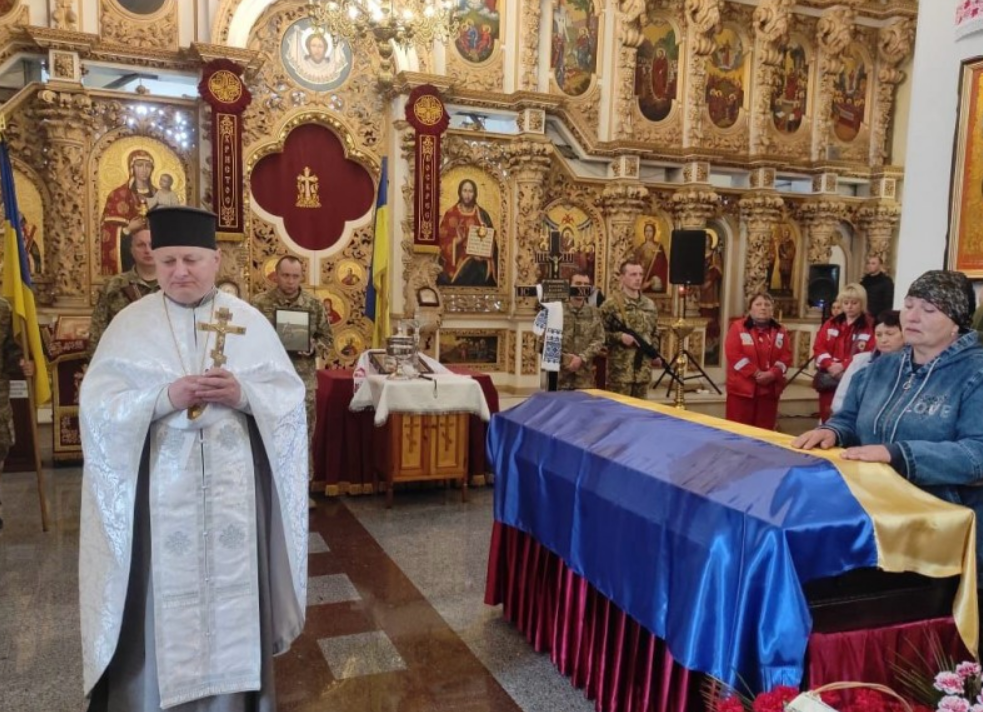 У Полтаві попрощалися із військовослужбовцем та поліцейським, які трагічно загинули в ДТП