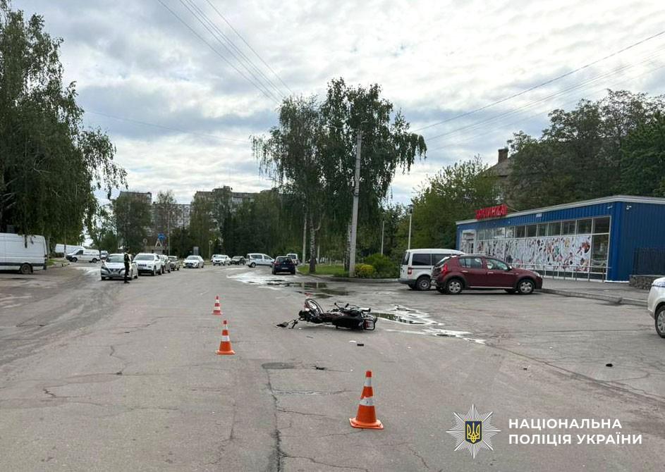 У ДТП у Лубнах постраждав мотоцикліст