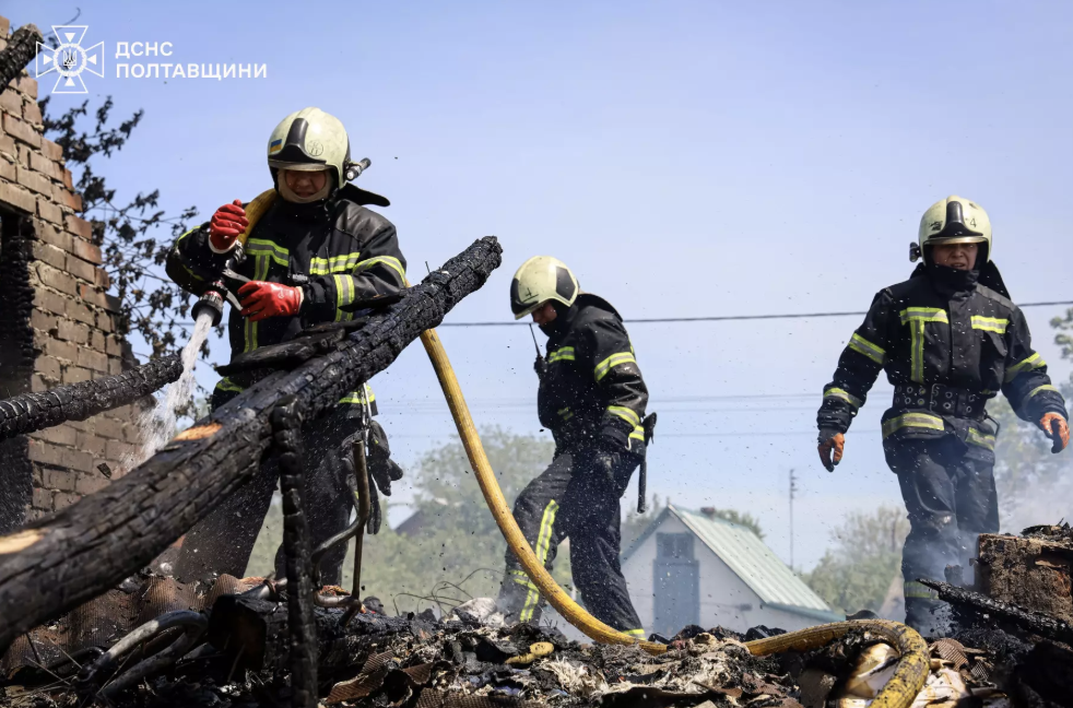 У Полтавському районі загорівся житловий будинок