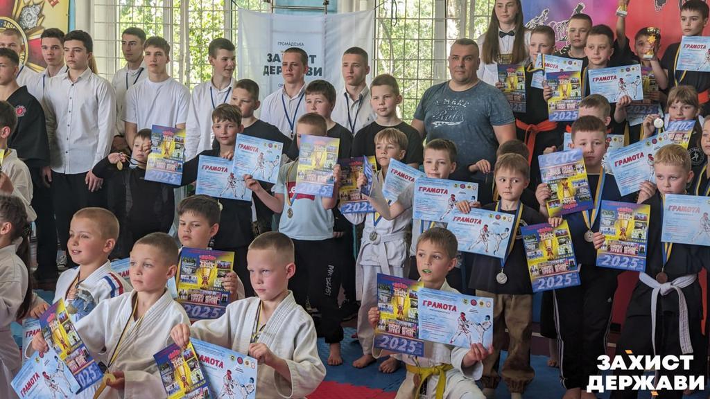 Полтавський осередок ГО «Захист держави» — разом із молоддю, разом із воїнами, разом заради перемоги