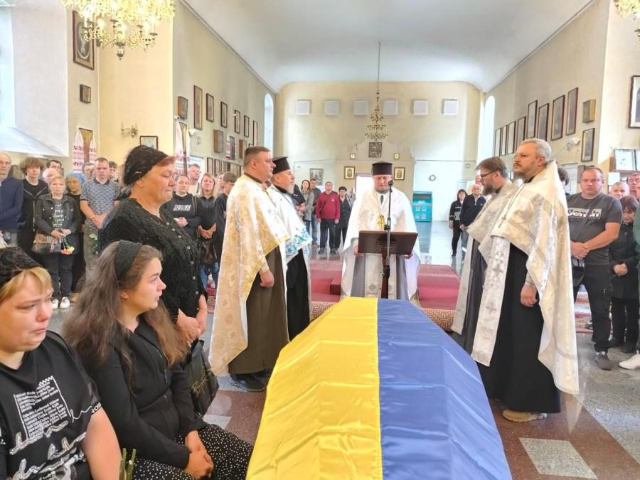 Полтавська громада попрощалась із загиблим захисником України