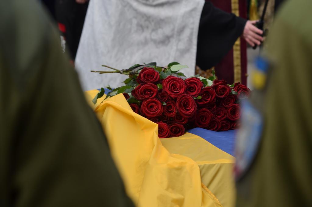 Кременчук попрощався з двома земляками-військовослужбовцями