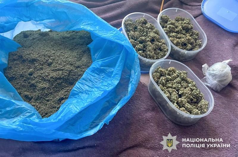 3 кг заборонених речовин: у Кременчуці викрили постачальника наркотиків
