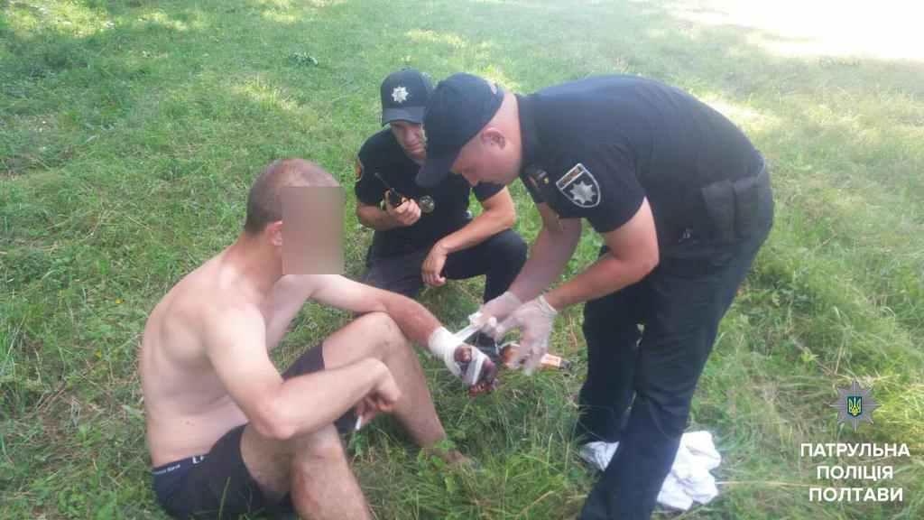 Полтавські патрульні врятували чоловіка від самогубства