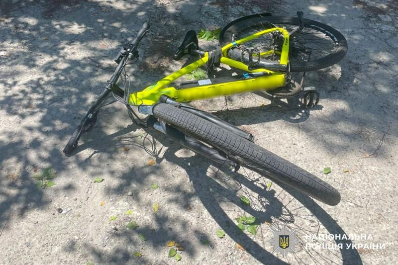У Кременчуці загинув чоловік, впавши з електровелосипеду