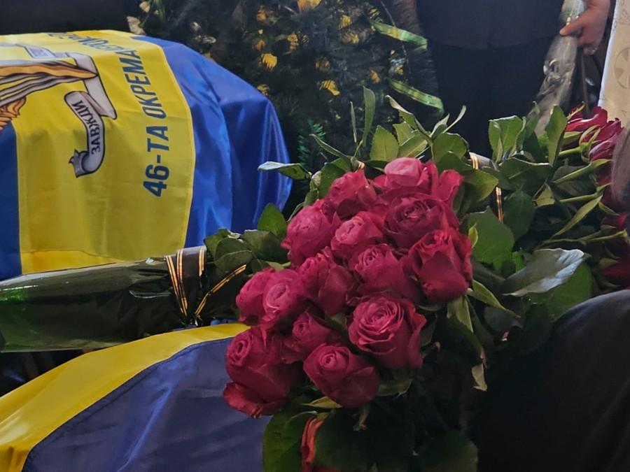 Полтавська громада провела в останню дорогу двох загиблих воїнів