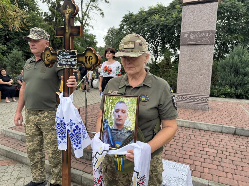 Хорольська громада провела в останню путь воїна Валерія Рудя