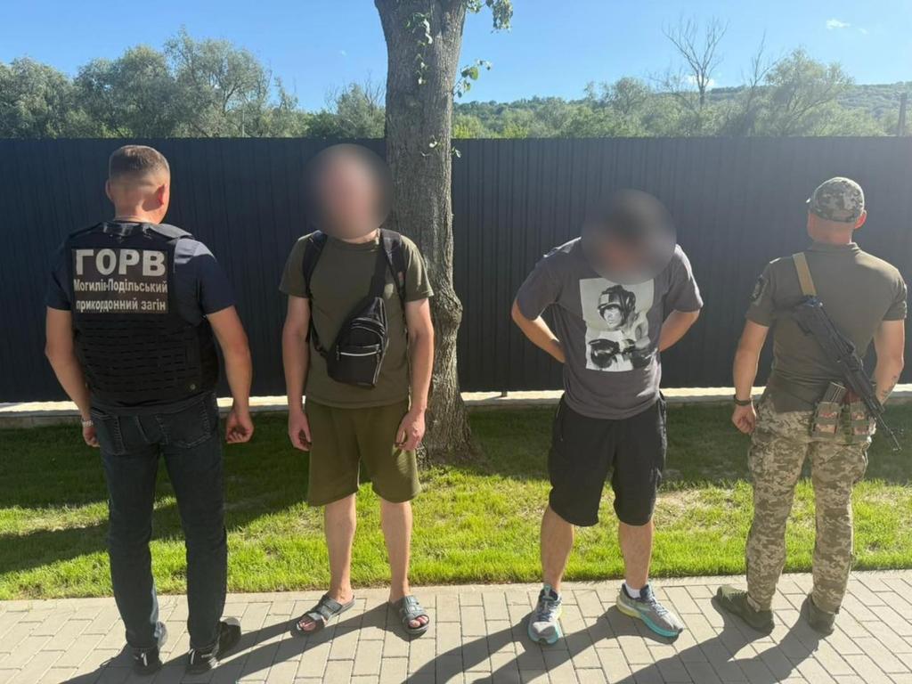 Чоловік з Полтавщини намагався втекти за кордон на акваскутері