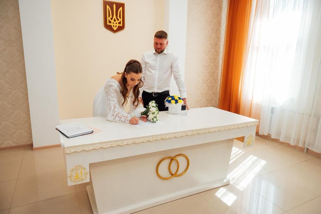 У липні на Полтавщині одружилось утричі більше пар, ніж у червні