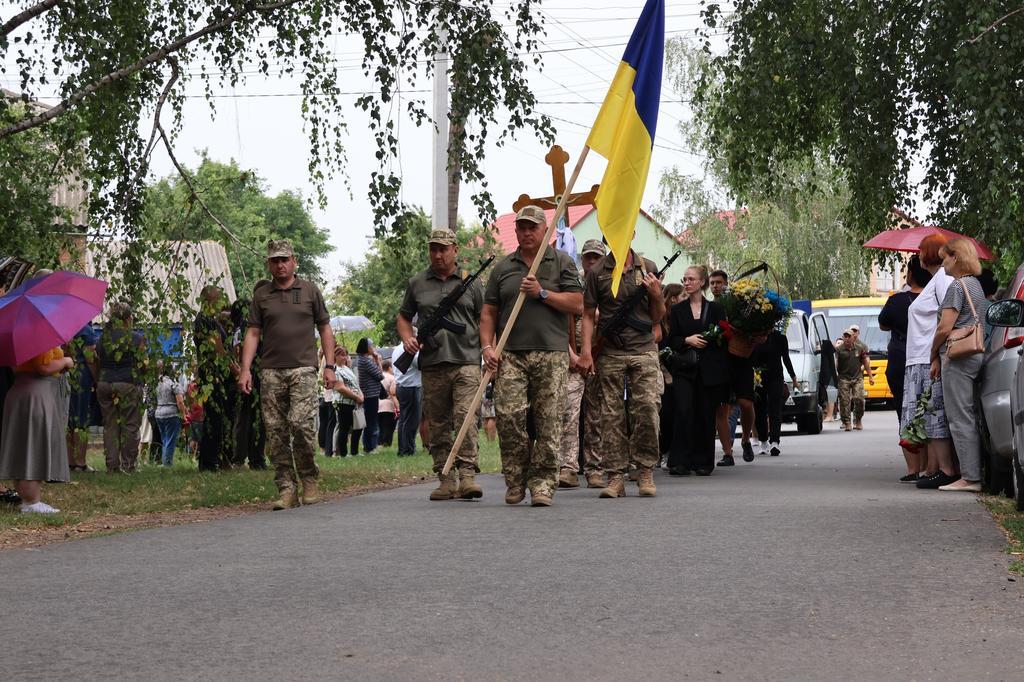 Лохвицька громада попрощалася з 26-річним Героєм – Андрієм Телюком