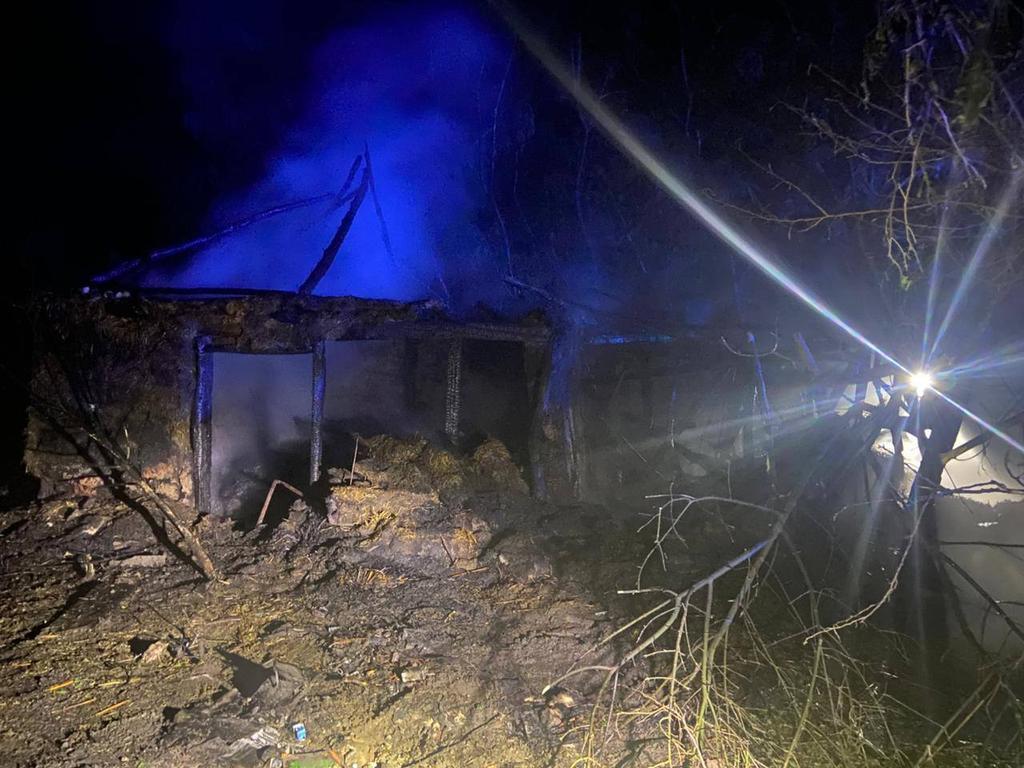 Уламки ворожого дрону впали на Полтавщині та спричинили пожежу