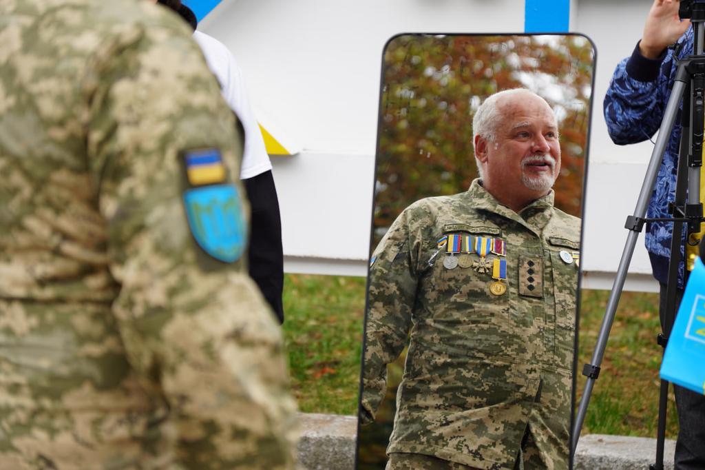 У Полтаві провели унікальний флешмоб «Дзеркало Незалежності»