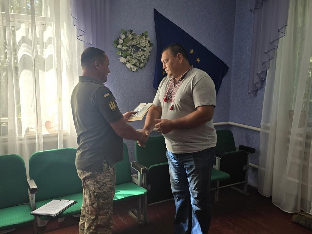 "КОМБАТАНТСЬКИЙ ХРЕСТ" від Головнокомандувача ЗСУ: для молодшого сержанта Сергія Рябухи із села Крута Балка