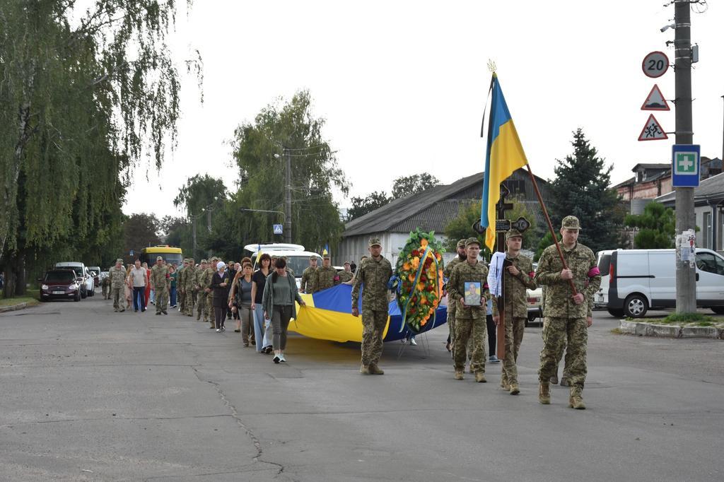 «На щиті»: війна забрала життя десятьох військовослужбовців з Полтавщини