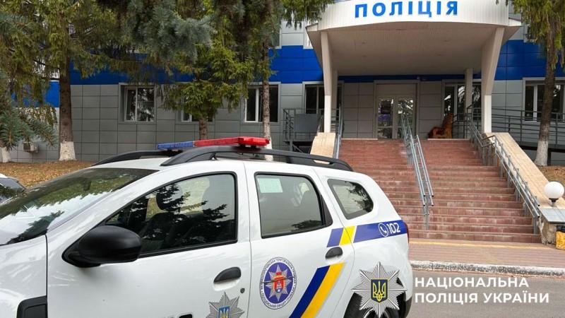У Гадячі поблизу магазину виявили тіло чоловіка