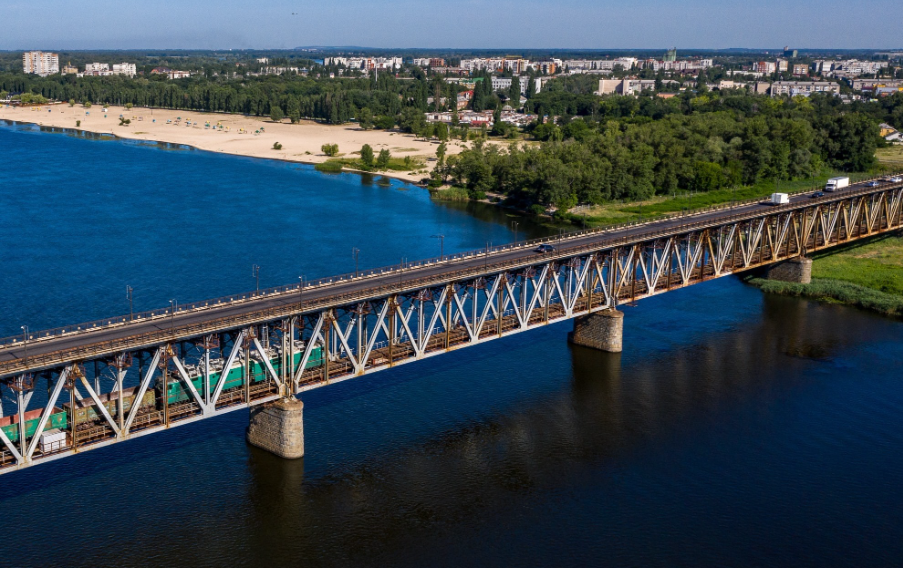 У Кременчуці тимчасово перекриють рух через Крюківський міст