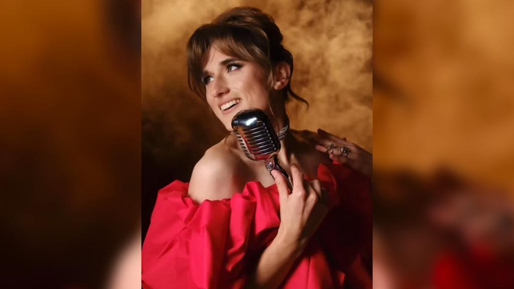 Полтавська блогерка Даша Євтух випустила свою першу пісню