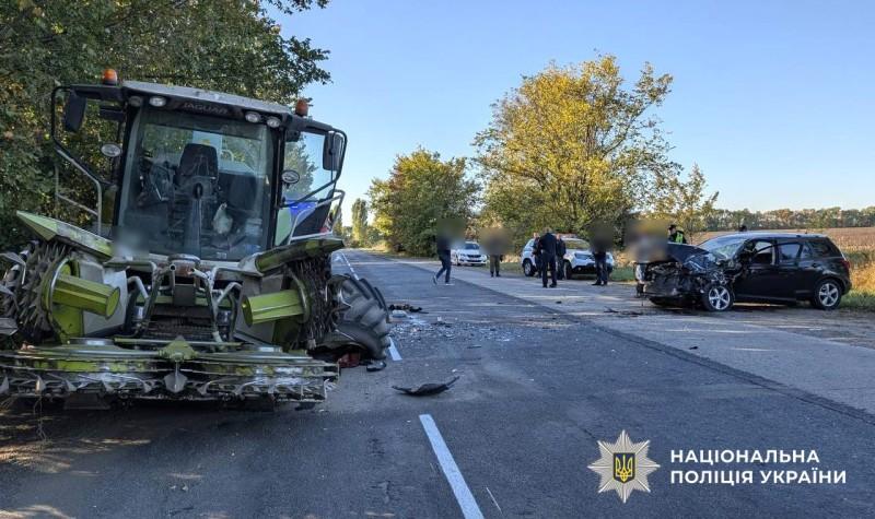 На Полтавщині позашляховик зіткнувся з комбайном