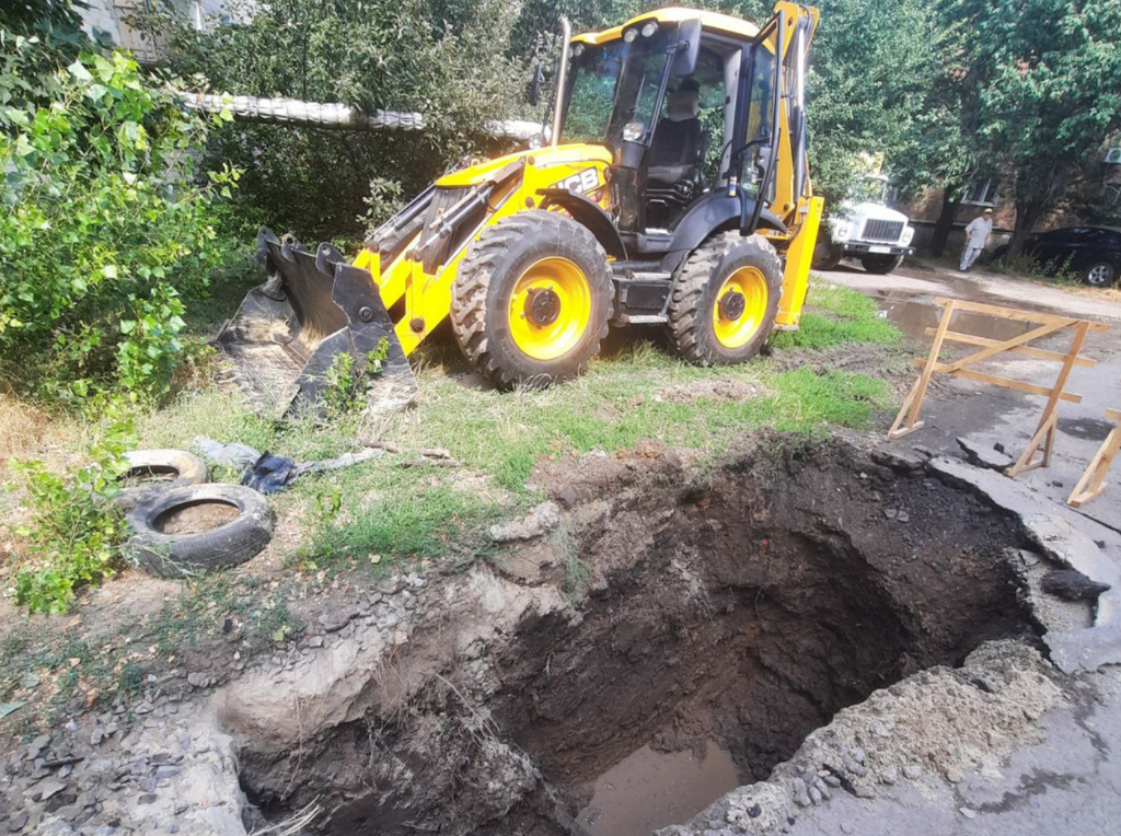У Полтаві 80-річна жінка з донькою уже тиждень живуть без води