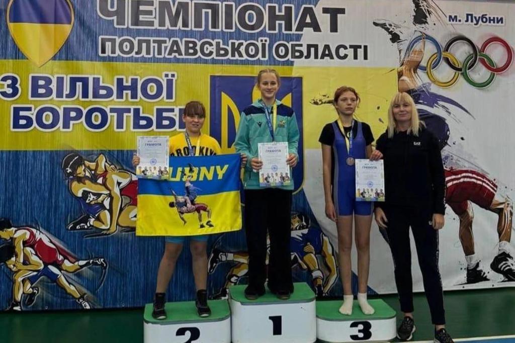 На Полтавщині визначили найсильніших борців серед юнацтва. ФОТО