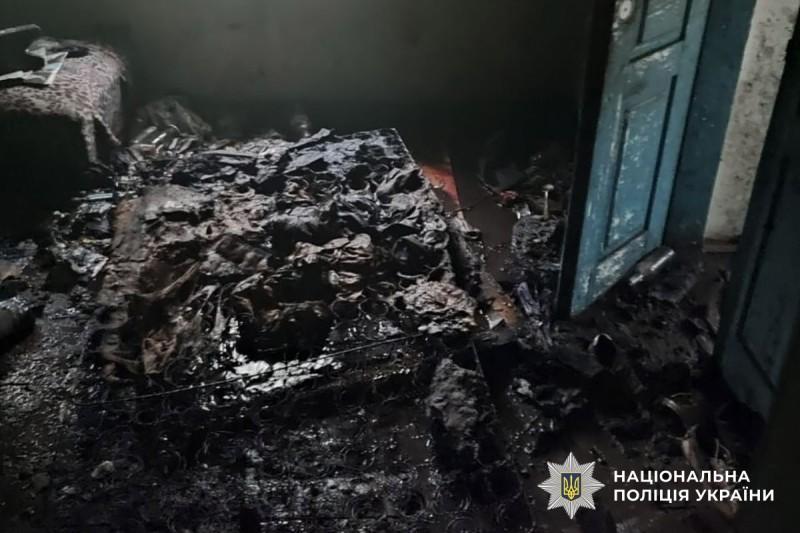 На Полтавщині в палаючому будинку виявили тіло чоловіка