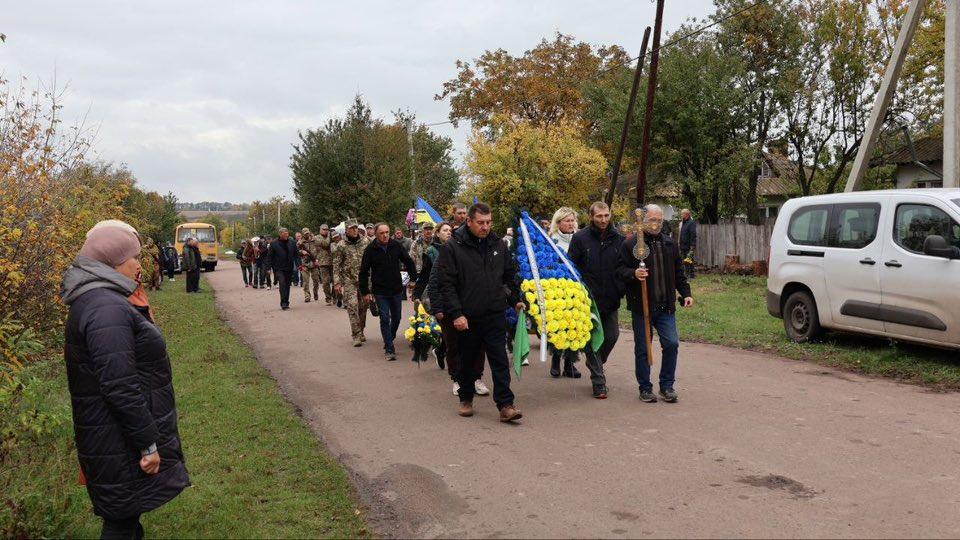 На щиті повернулися два захисника України з Великосорочинської громади