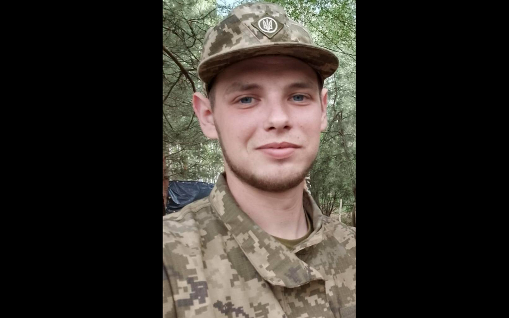 На щиті навіки повертається військовослужбовець з Градизької громади