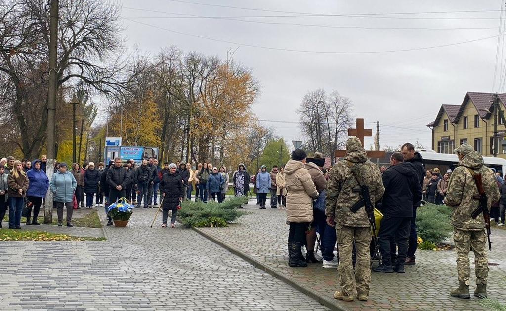 У Глобинській громаді провели в останню путь двох полеглих воїнів