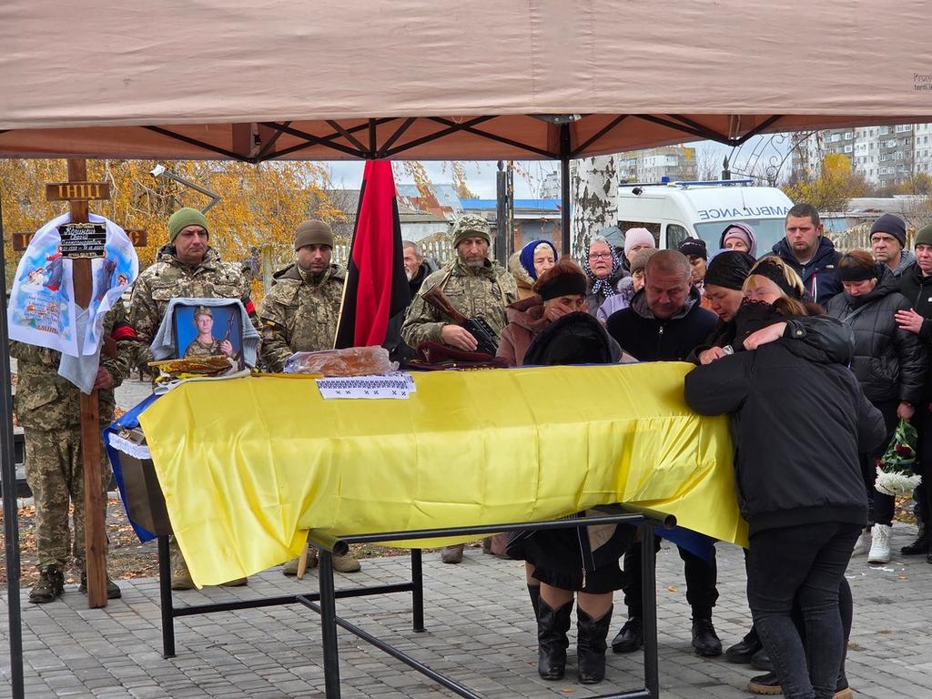 Миргород прощався із Захисником України — солдатом Сергієм Козинцем