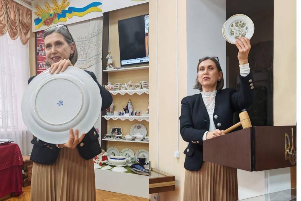 У Лубенському краєзнавчому музеї відбулась виставка порцеляни та благодійний аукціон 