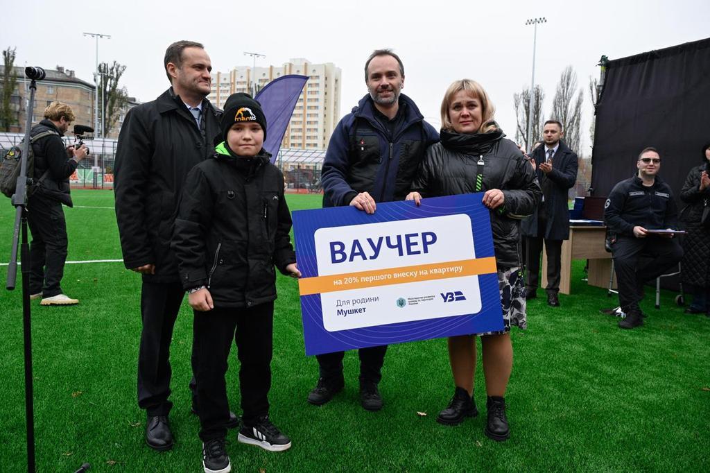 Родина машиніста з Полтавщини першою отримала пільгову іпотеку для залізничників