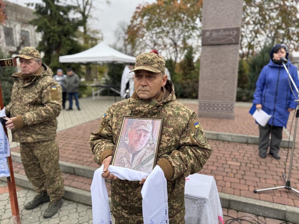 «На щиті» до Хоролу повернувся військовослужбовець Роман Вакуленко