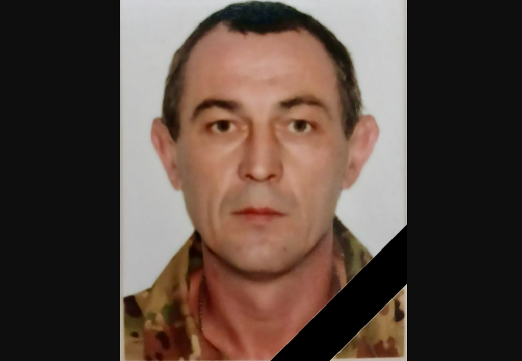 Чорнухинська громада провела в останню путь воїна Олександра левченка