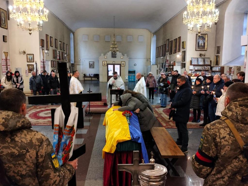 Полтавська громада попрощалась із загиблим захисником України
