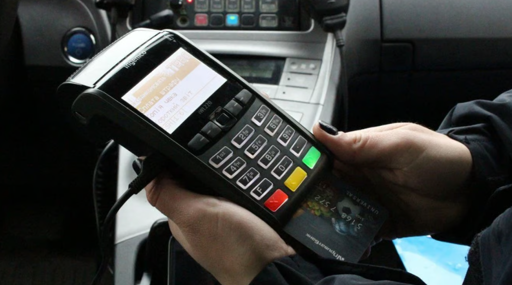 Штрафи ПДР: як не пропустити та вчасно сплатити онлайн зі знижкою