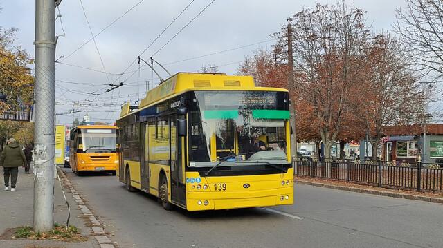 У Полтаві змінили рух тролейбусів через погодинні відключення