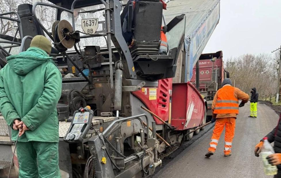 На Полтавщині за тиждень відремонтували ще 16 тис. м² доріг