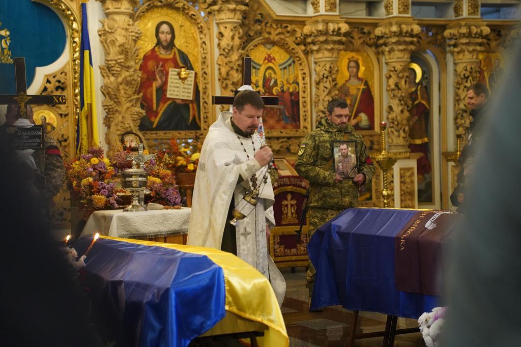 Полтавська громада попрощалась із загиблими захисниками України