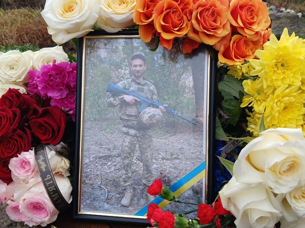 У Котельві попрощалися із солдатом Анатолієм Дзядовичем