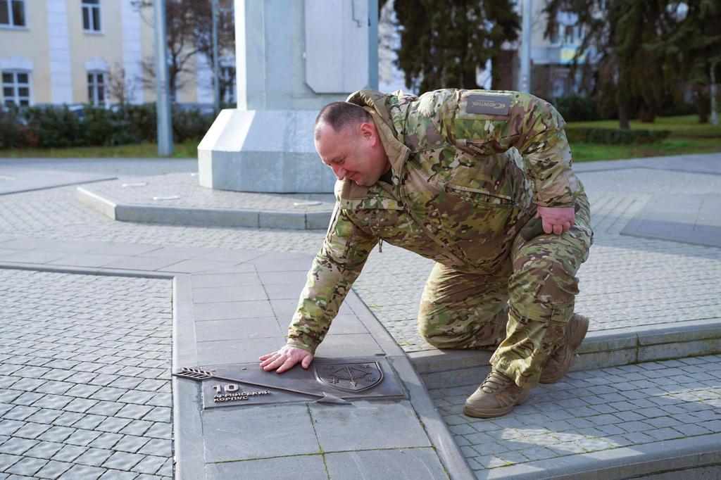 У Полтаві з’явився новий пам’ятний знак, присвячений 10-му армійському корпусу