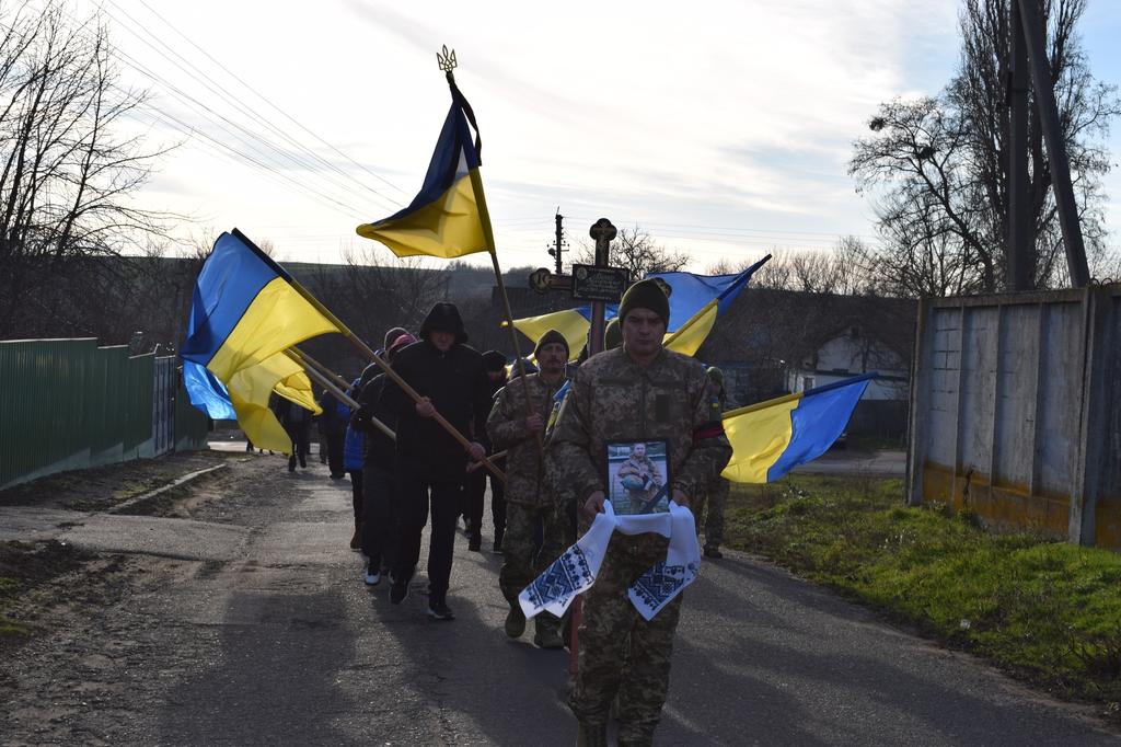 Великобагачанщина провела в останню путь полеглого земляка