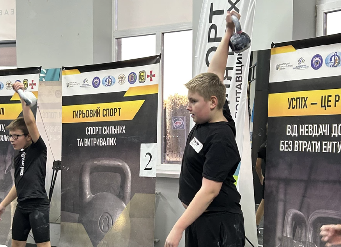 У Полтаві відбувся відкритий аматорський захід із гирьового спорту