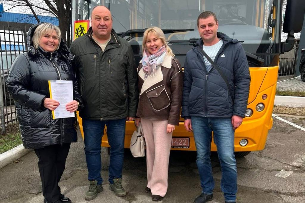 У Нехворощанського ліцею – новий шкільний автобус. Полтаво, спиш?