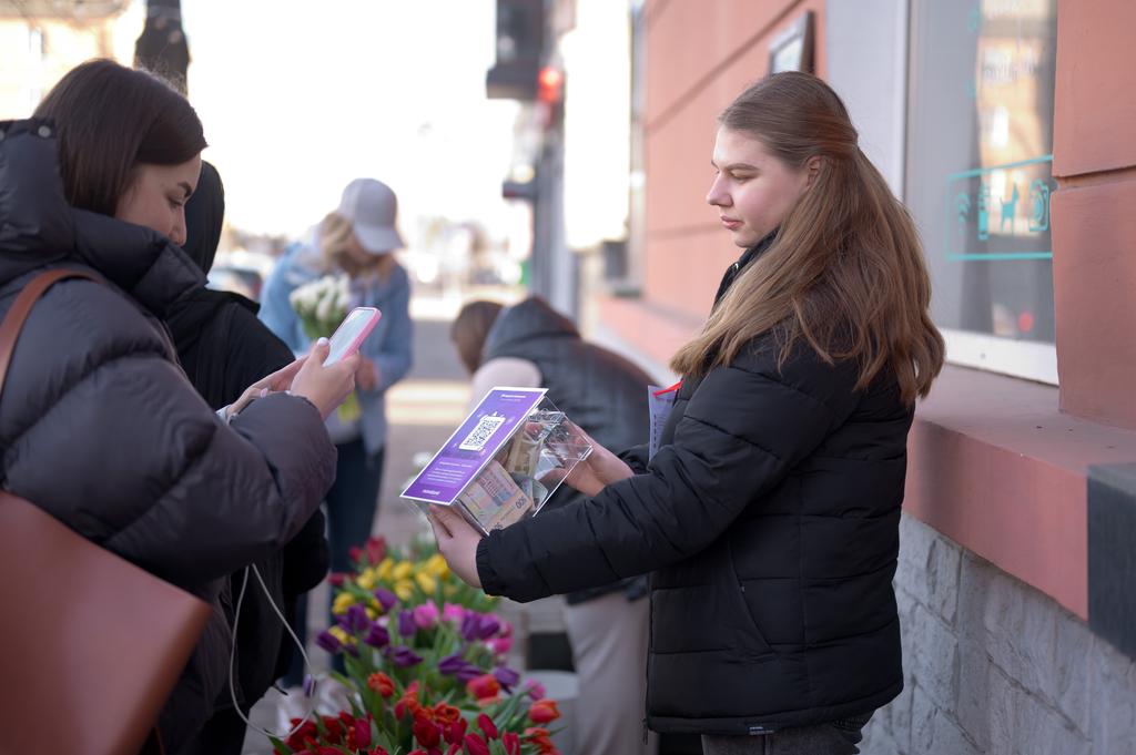 Полтавців запрошують анонімно розповісти, як вони донатять на потреби військових