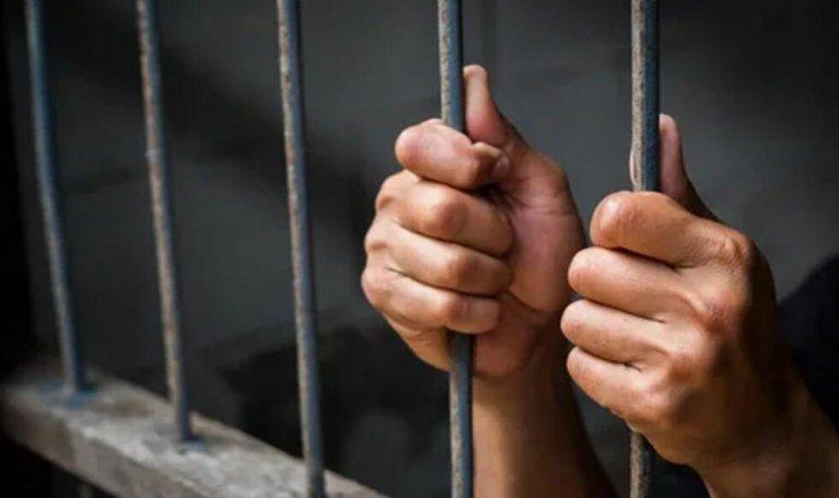 На Полтавщині чоловіка обвинувачують у сексуальному насильстві та зґвалтуванні трьох малолітніх сусідок