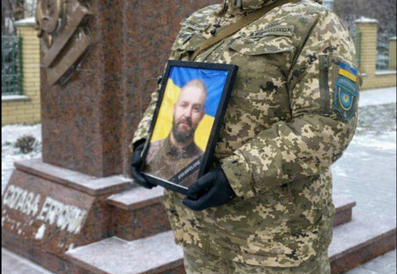 Глобинська громада провела в останню путь воїна Олександра Жиляка