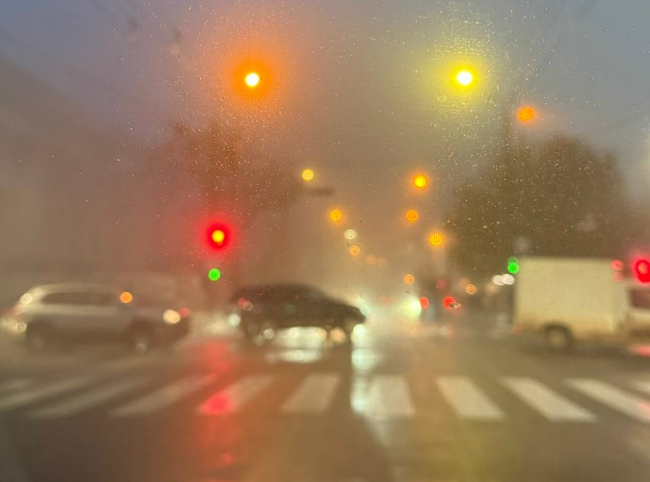 Вимкнення вуличного освітлення та дистанційне навчання: як Уряд пропонує справитися з кризою в енергетиці